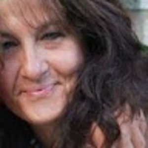 Meet your Posher, Cynthia